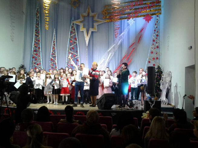 Талановиті Шепетівчани стали переможцями Всеукраїнського фестивалю "Різдвяна зіронька 2020"