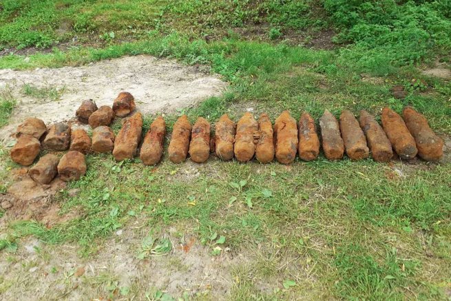На Шепетівщині виявили цілий арсенал вибухонебезпечних предметів